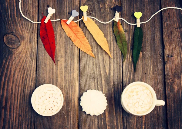 Cup Coffee Marshmallow Autumn Leaves Still Life — Stock Photo, Image