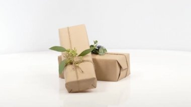 Kraft Kağıt ile Hediye Kutusunu Paketler
