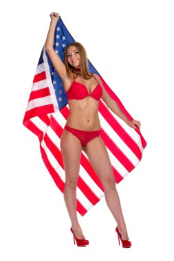 Amerikan bayrağı kadınların elinde