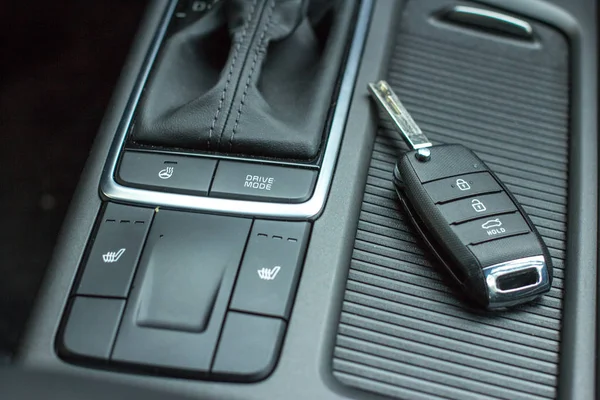 Car remote control key in vehicle interior — Stock Photo, Image