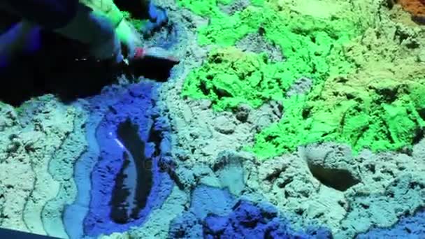 지구 표면의 매핑을 설명 하는 시뮬레이터 — 비디오