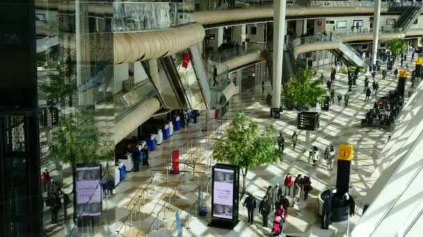 Heydar Aliev mezinárodní letiště. — Stock video