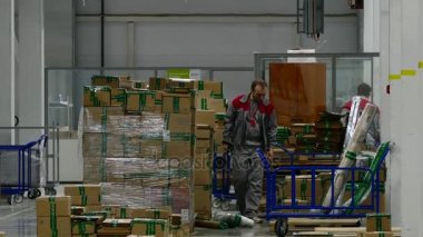 Bu parsel ile yeni Ozon firma konveyörler.