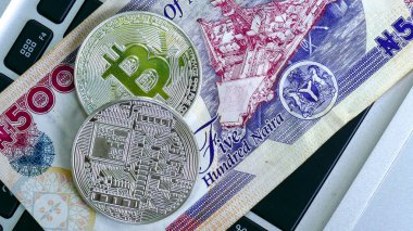 Naira faturalarında Bitcoin. 