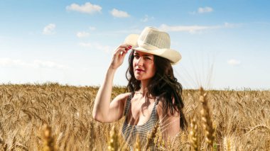 Yakın portre kadar alanında güzel kadın