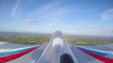 Eylem fotoğraf makinesinden akrobasi jet uçakları havada hikayesi üzerinden görüntülemek.