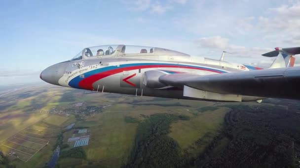 Demo uçuş jet uçak Aero L-29 Delfn. — Stok video