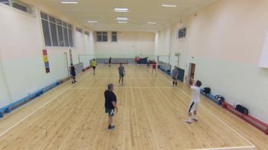 12 Kasım 2017 Moskova, Rusya: Voleybol Takımı aktif okul spor salonunda oynamak. Moskova kuzeyinde olacak Voleybol yarışmalarda.