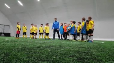 çocuklar futbol oyunu