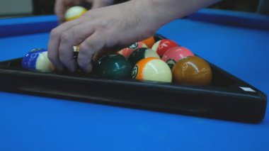 Bilardo topu piramit tatili