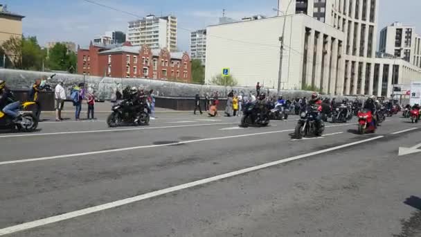 Parade traditionnelle de motos à Moscou . — Video