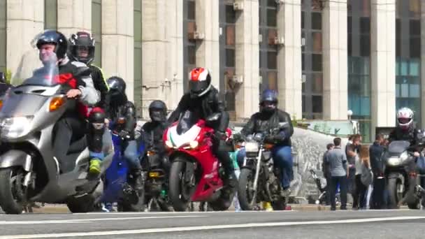 Desfile de motos tradicionales en Moscú . — Vídeos de Stock