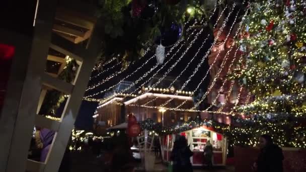 Versierde kerstboom flitsen Verlichting — Stockvideo