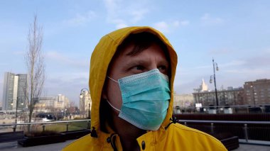 İnsan virüsünün önlenmesi ve tıbbi maske ile bakteriyel enfeksiyonlar