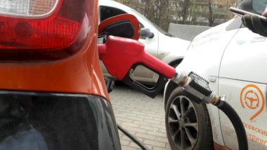 Araç paylaşımı için mobil yakıt istasyonu