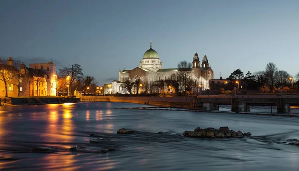 Cathedral in the dusk — Stock Photo, Image