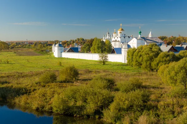 Krajobraz lato w Suzdal — Zdjęcie stockowe