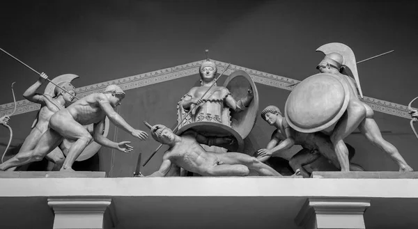 Escultura de mármore de guerreiros gregos — Fotografia de Stock