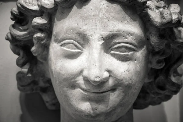 Древний мраморный портрет бюст — стоковое фото