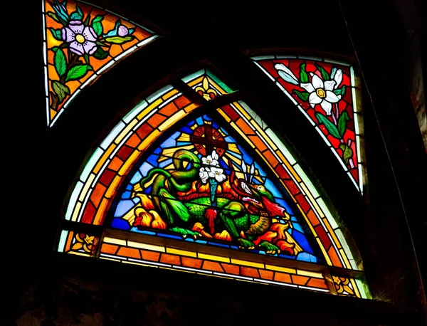 Churche サン ・ ジャン ・ ド ・ Mormartre のステンド グラスの窓 — ストック写真