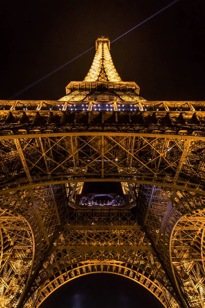 Πύργος του Άιφελ στο Παρίσι από νύχτα — Φωτογραφία Αρχείου