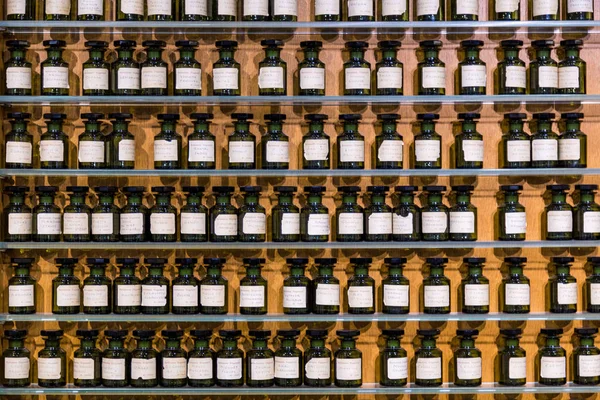 Paris, France, March 27 2017: Hall presentations perfume of the Museum Fragonard — Stock Photo, Image
