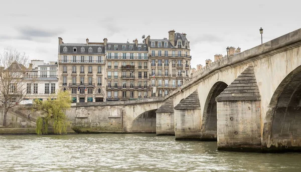 Vue sur la Seine à Paris — Photo