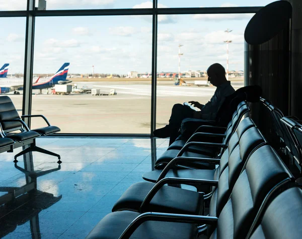 Airport waiting area seats — Stock Photo, Image