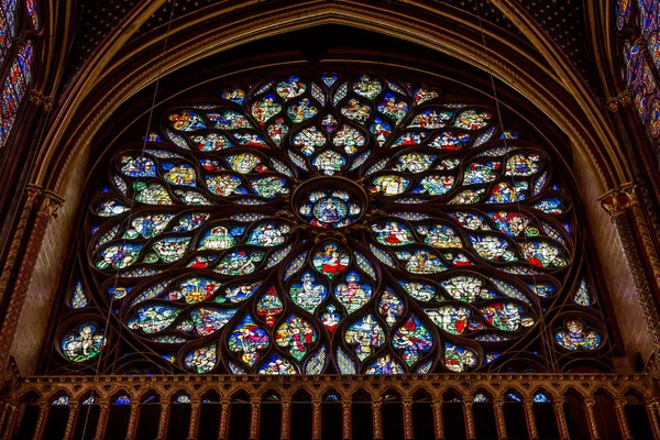 Paris, França, 1 de abril de 2017: Capela Santa de Sainte Chapelle em Paris, França . — Fotografia de Stock