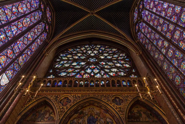 2017 年 4 月 1 日，法国巴黎︰ 圣礼拜堂圣洁教堂在巴黎，法国. — 图库照片