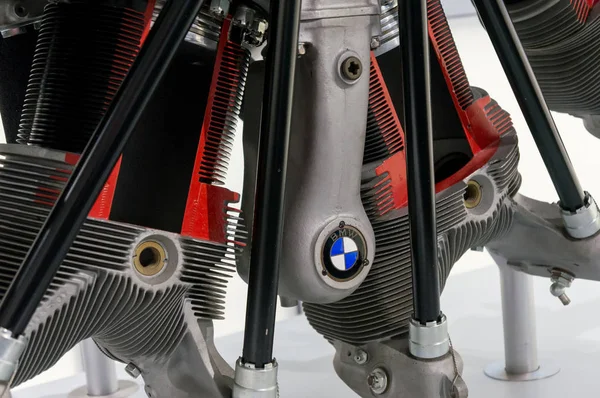 Munique, Alemanha - 10 de março de 2016: Motor de avião no Museu BMW — Fotografia de Stock