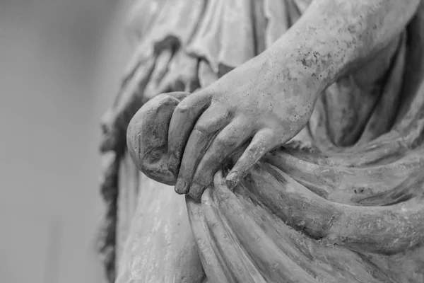 Estatua de piedra detalle de la mano humana — Foto de Stock