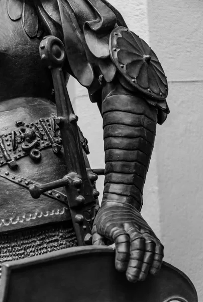 中世纪骑士雕像的盔甲 — 图库照片