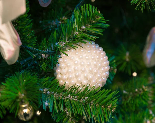 Christmas decorations on the branches of fir tree — Stock Photo, Image