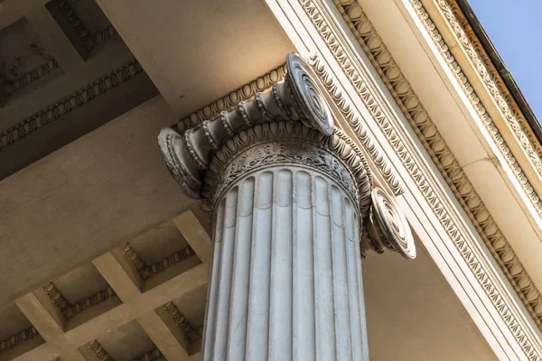 Vintage Old Justice Courthouse Column — Stock Photo, Image