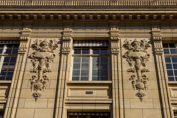 Paris'te Sorbonne Üniversitesi cephe — Stok fotoğraf