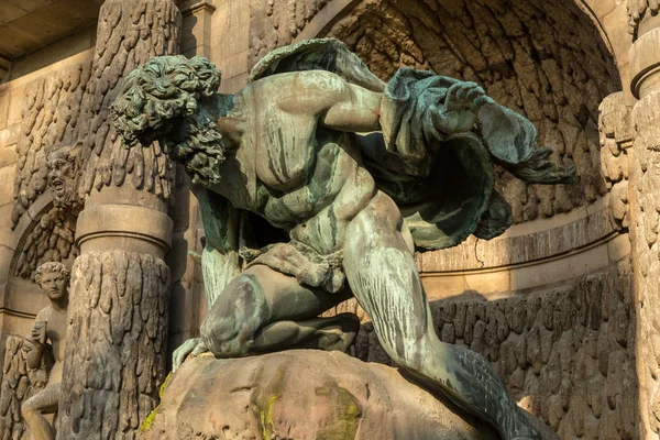 Медічі фонтан у Люксембурзький сад Люксембурзького, Париж — стокове фото