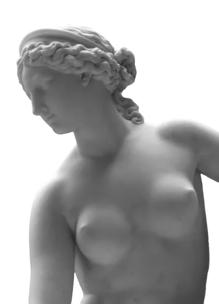 Cabeça de escultura de mármore branco de mulher jovem. Estátua da sensual renascimento arte era mulher nua em estilo antigo circlet isolado no fundo branco — Fotografia de Stock