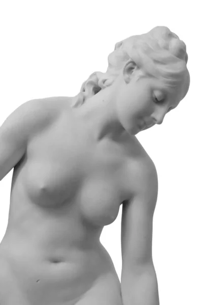 Testa di scultura in marmo bianco di giovane donna. Statua di sensuale rinascimento arte era donna nuda in circlet stile antico isolato su sfondo bianco — Foto Stock