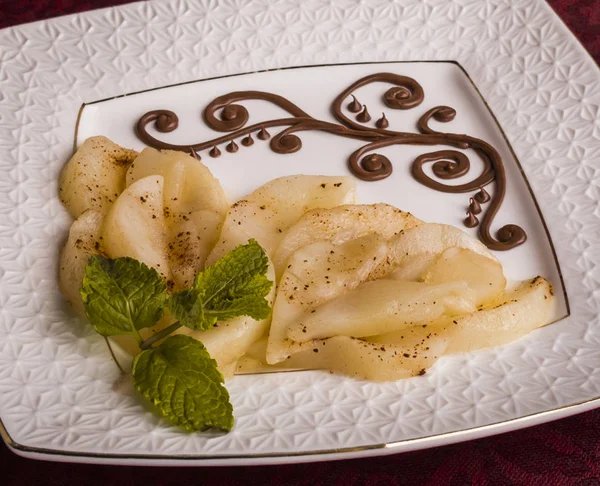 Slices of caramelized pears — Stock Photo, Image
