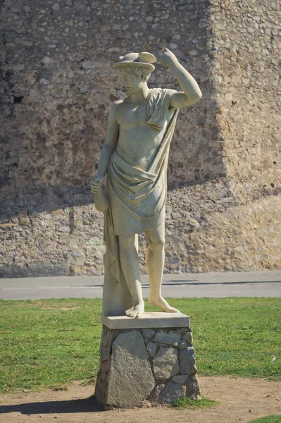 Standbeeld van een man in Sitges — Stockfoto