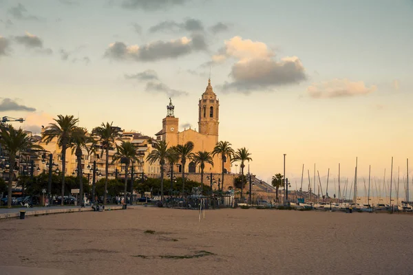 Iglesia de Sant Bartomeu y Santa Tecla en Sitges, España —  Fotos de Stock