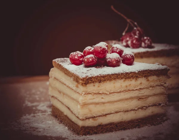 En bit av puff Cheesecake — Stockfoto