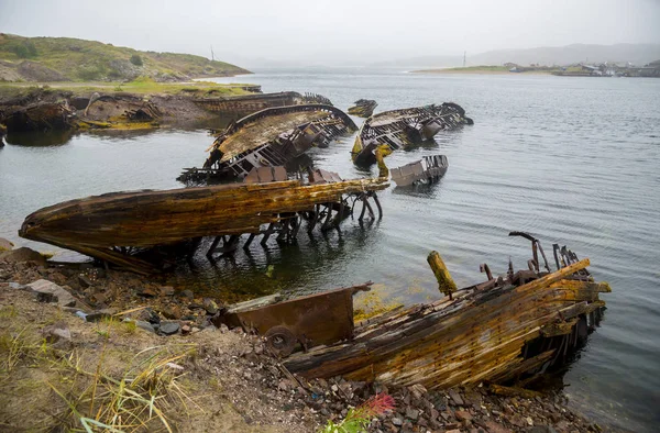 Cimetière Bateaux Pêche Dans Eau Mer Barents Teriberka Russie — Photo