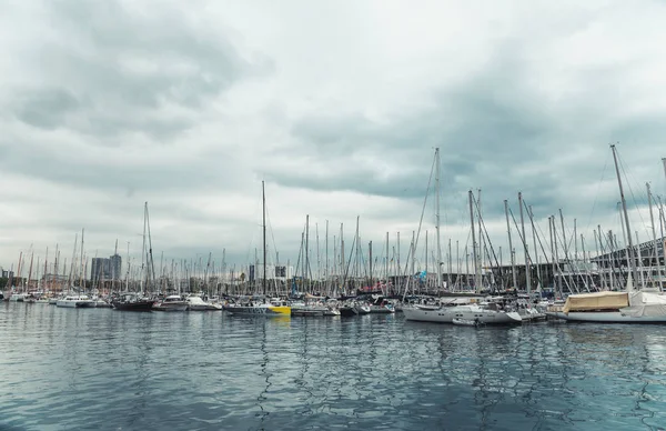 Yachts à Port Vell à Barcelone — Photo