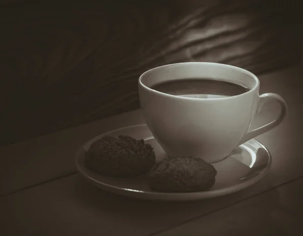 杯热咖啡和饼干 — 图库照片