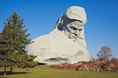 Brest Kalesi savunucuları için anıt