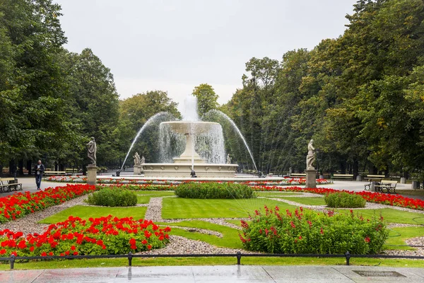 Çeşme Sakson Bahçe, Varşova, Polonya