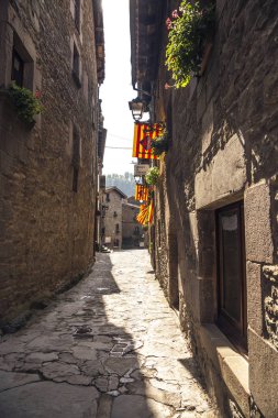 İspanya 'nın Collsacabra bölgesindeki Ortaçağ Katalan köyü