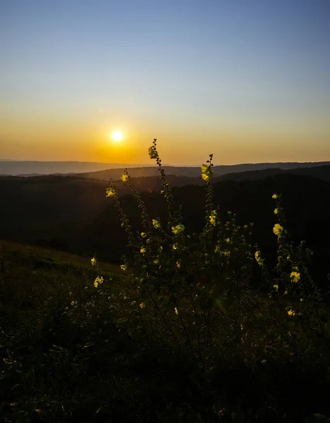 Hermoso Amanecer Las Montañas —  Fotos de Stock